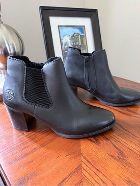 Rieker Black Leather Ankle Booties with Block Heel